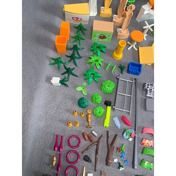 Playmobil Mixed Lot: People Accessories Furniture & More Perfect for Kids or Col - Picture 8 of 16